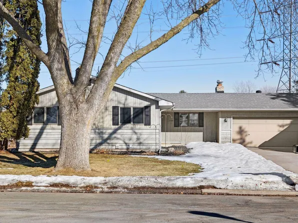 11441 Galtier Dr, Burnsville, MN 55337