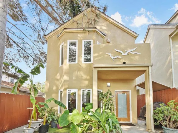 4686 Greene St, San Diego, CA 92107