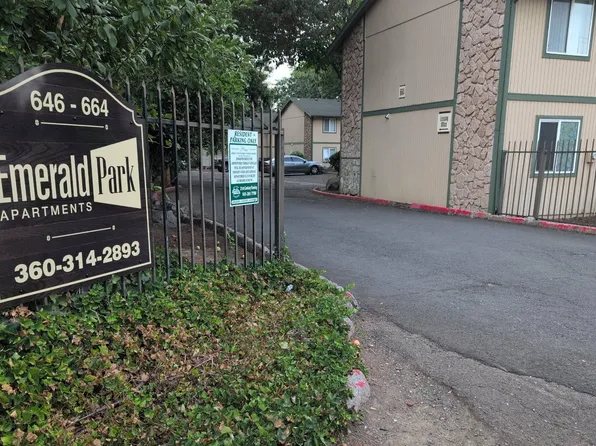 Emerald Park Apartments