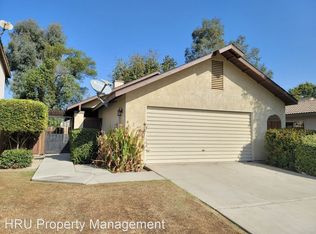 1912 Ocean View Dr, Bakersfield, CA 93307