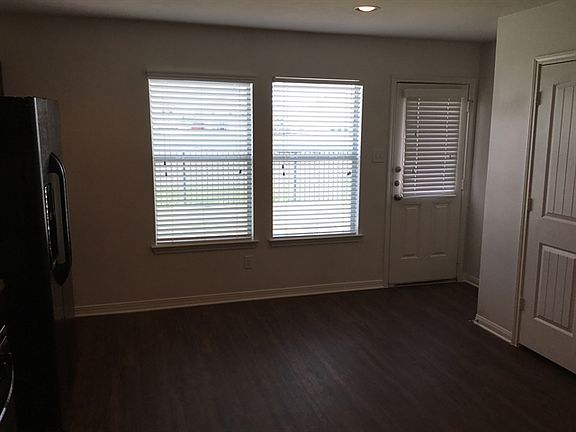 3rd image of 22 Mira Loma Dr