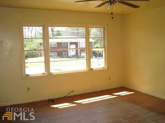 3rd image of 5660 Kent Ln