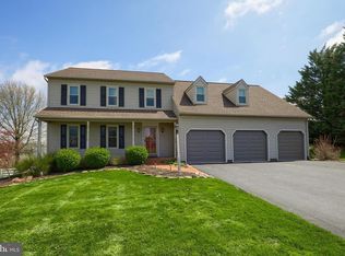 2328 Friesian Rd, York, PA 17406