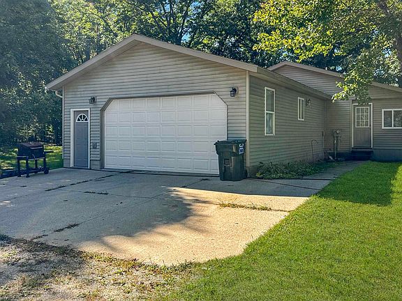 2nd image of 8281 W Cutcheon Rd