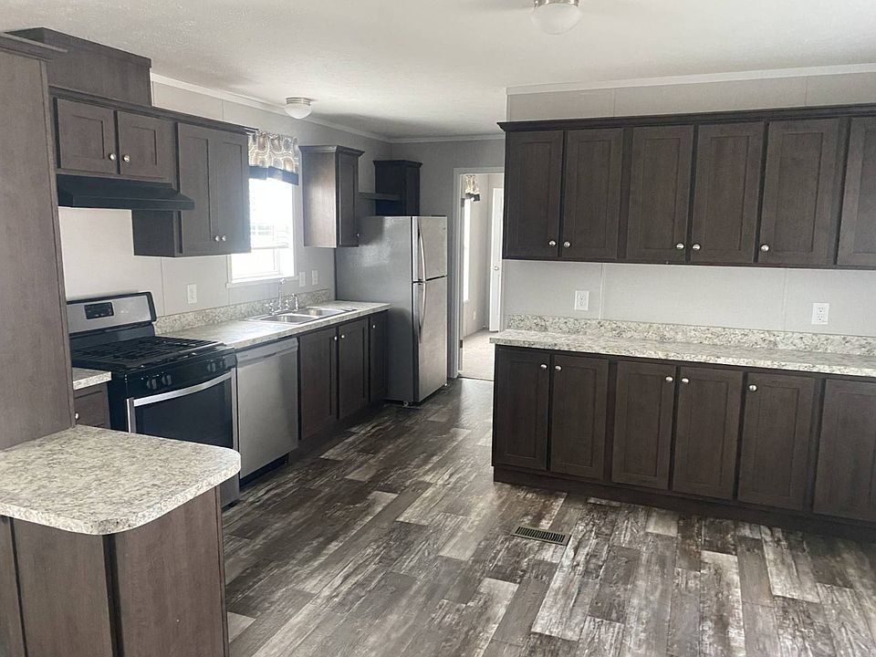 2nd image of 103 Willow Oak Dr