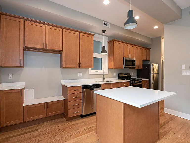 1651 S Throop St #1F — Photo 10