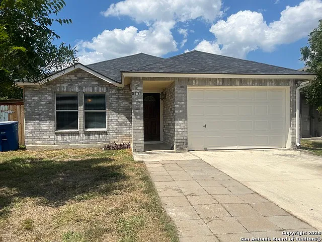 3 bed, 2.0 bath, 1496 sqft, $1,550 — Photo 4