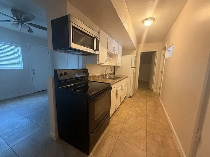 1 bed, 1.0 bath, 600 sqft, $1,325 — Photo 3