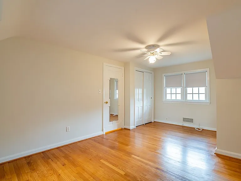 6400 Ruffin Rd — Photo 25