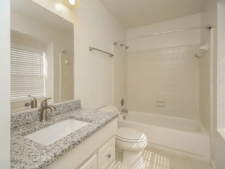 15802 Saint Lawrence Cir — Photo 15