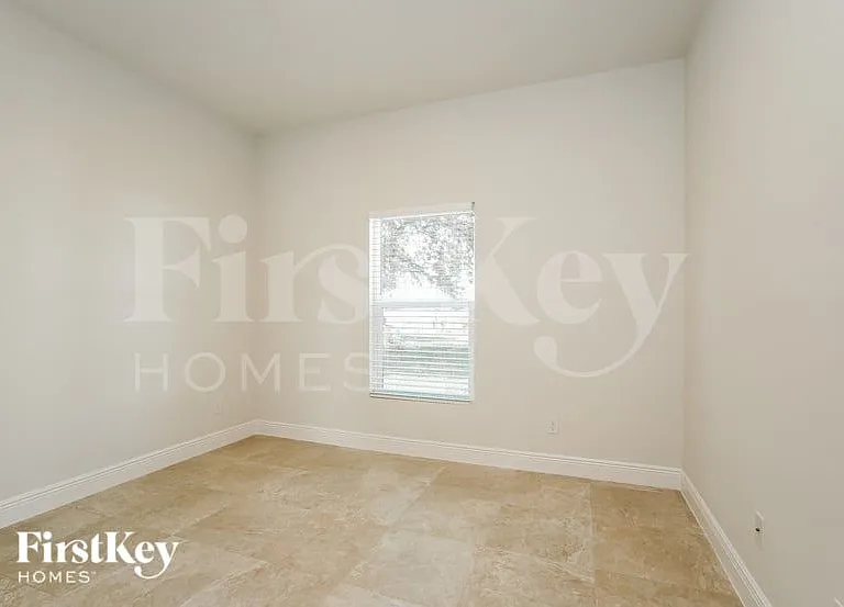 1706 NW 28th St — Photo 12