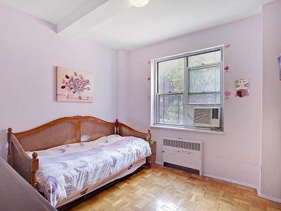 3rd image of 530 Grand St APT F1h