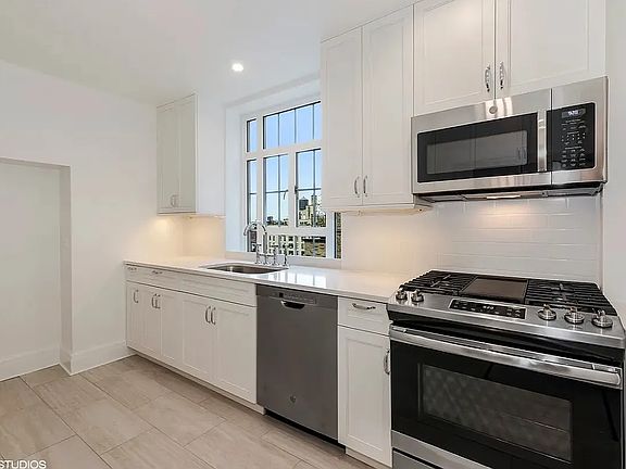 3rd image of 241 Central Park W APT 3B