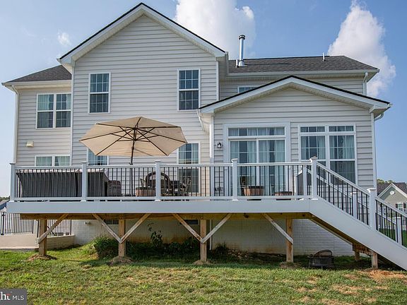 3rd image of 8508 Sawtooth Ln