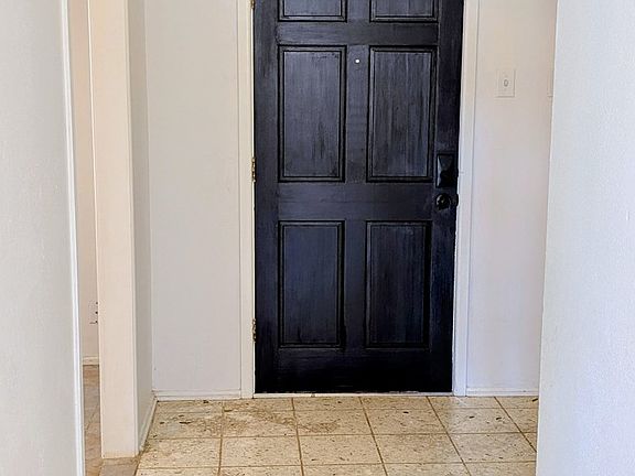 4th image of 2904 Macauslan St