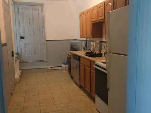 51 Old Bowers Rd, Mertztown, PA