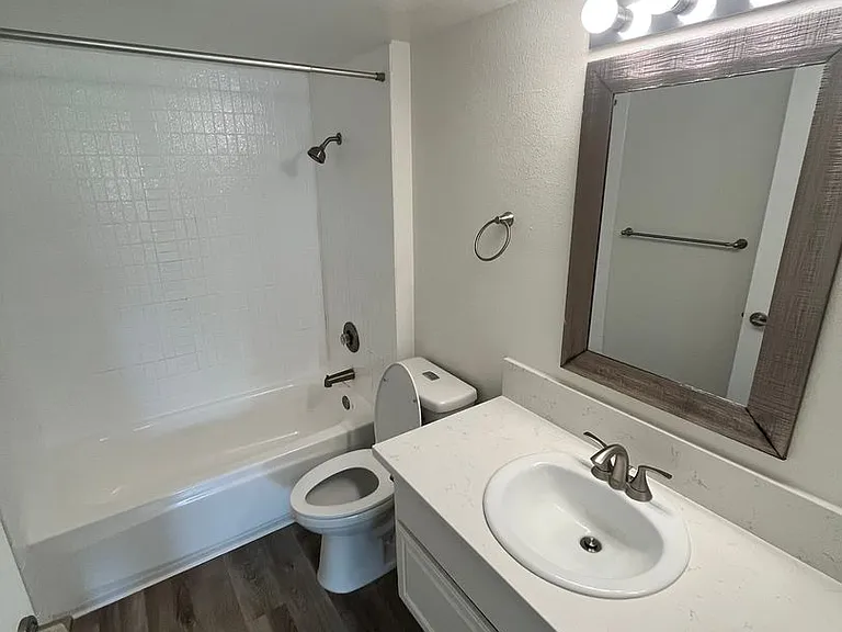 8126 Camino Tranquilo — Photo 19