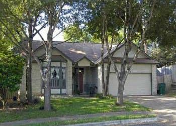 1st image of 2405 Wood Chase Trl