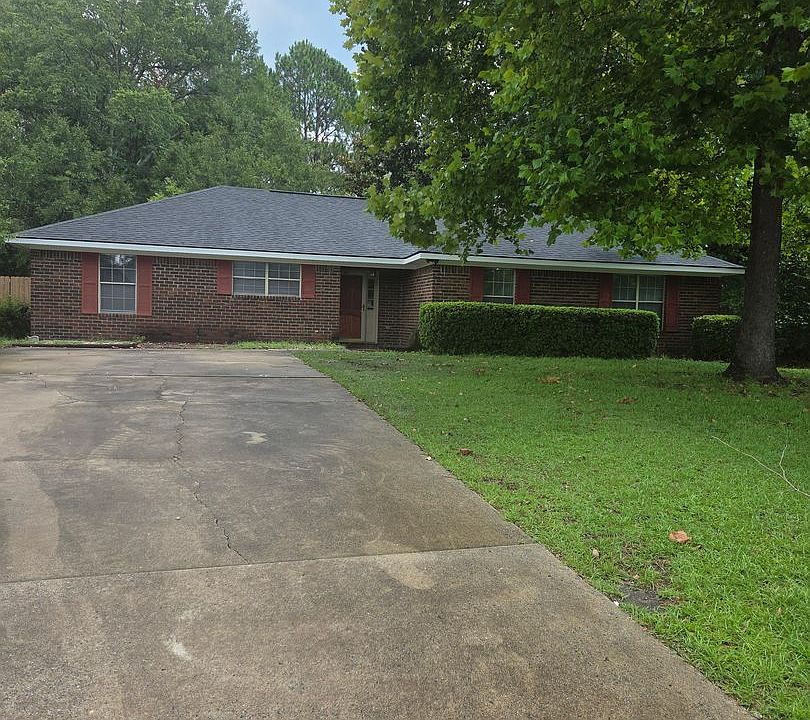 1st image of 907 Canyon Ct