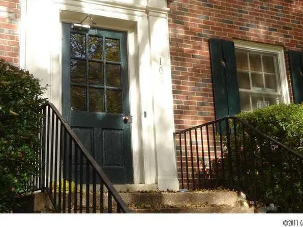 103 Ross Moore Ave, Charlotte, NC 28205