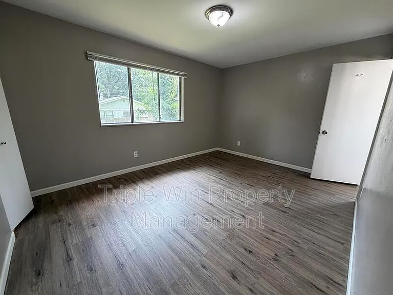 11050 Linnell Dr — Photo 20