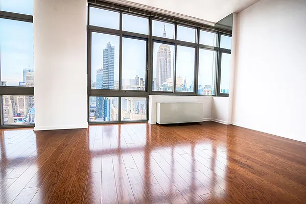 Rented by Chelsea Tower | media 8