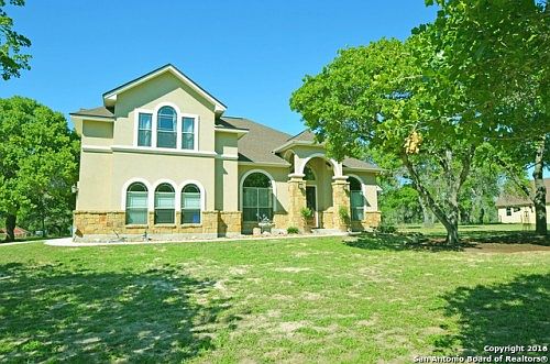 1st image of 1039 Bluebonnet Ln