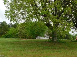 2011 Hill Rd, Lexington, NC 27292