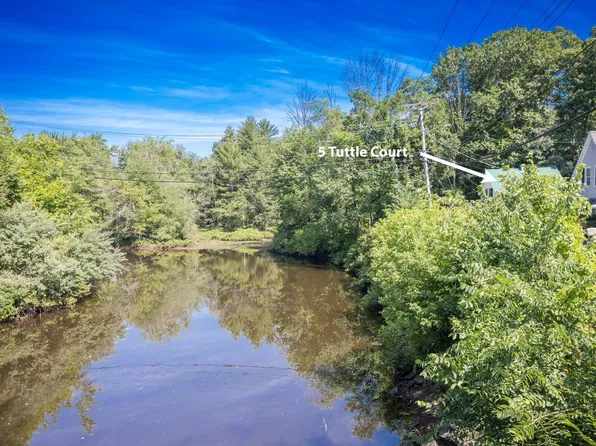 5 Tuttle Court, Rochester, NH 03839