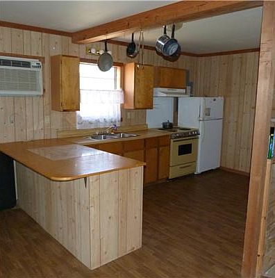 2nd image of 711 Pecan Dr