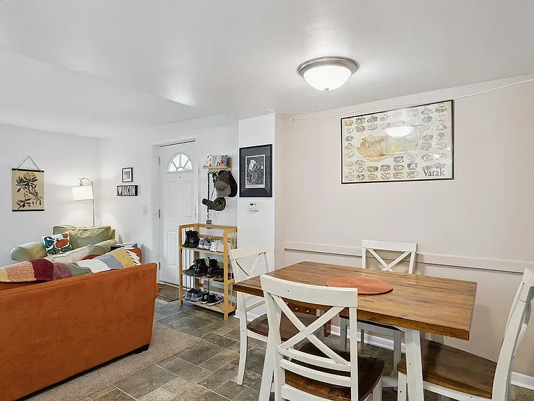142 Langdon Ave NE #1 — Photo 11
