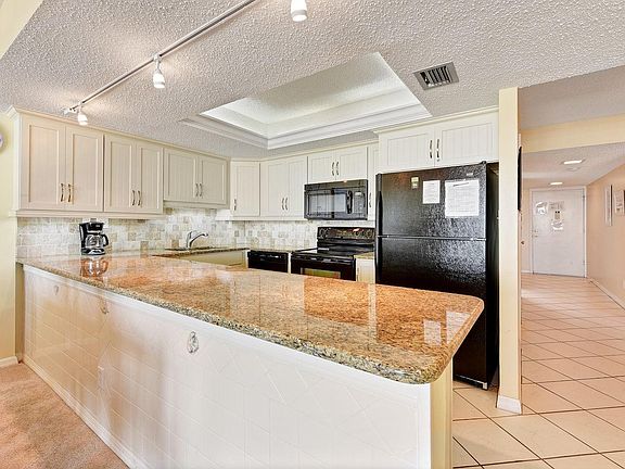 4th image of 1511 Estero Blvd APT 303