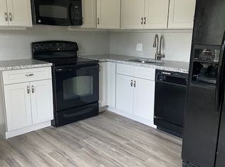798 E Main St #1, Dallastown, PA 17313