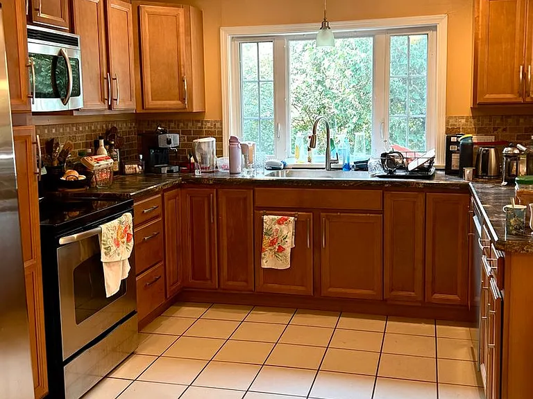 940 Corwin Rd — Photo 14
