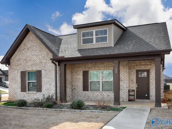 100 Sartain St, New Market, AL 35761