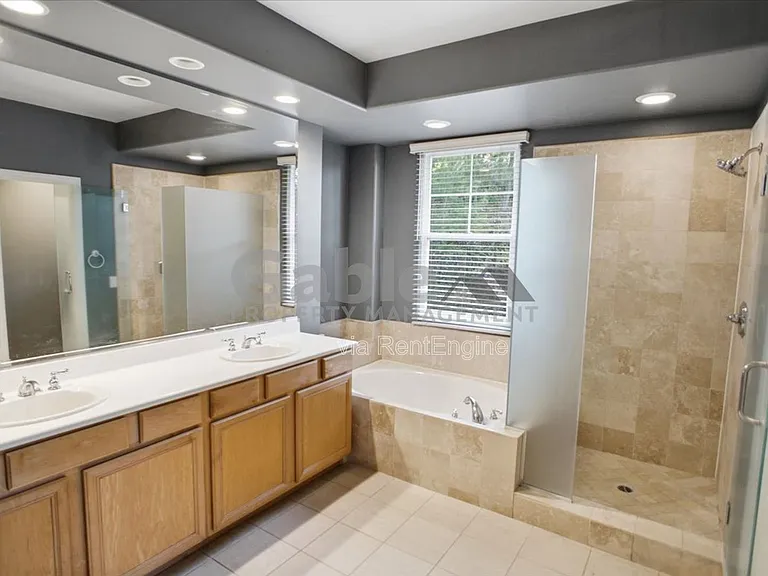 26925 Carmelita Dr — Photo 15