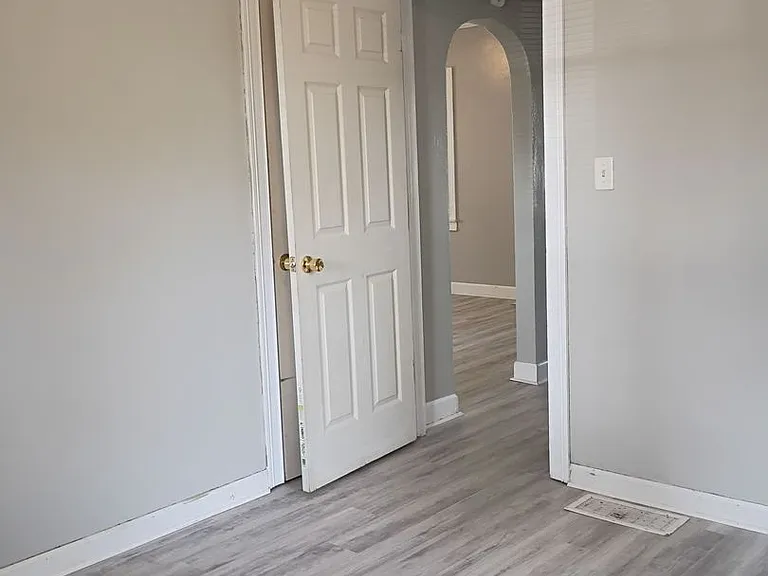 2815 & 2815 1/2 S Pershing Dr (Wynn Funds LLC) — Photo 14
