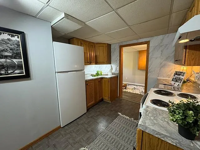 221 N Jefferson St #B — Photo 14