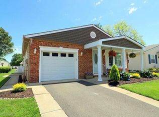 6 Lumsden St, Toms River, NJ 08757