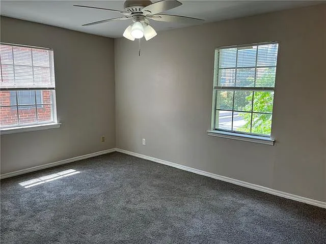 4031 Georgetown Dr — Photo 3
