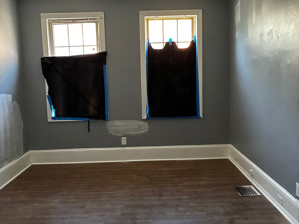 2nd image of 148 W Marshall St APT A