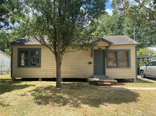 1607 State St, Jennings, LA 70546