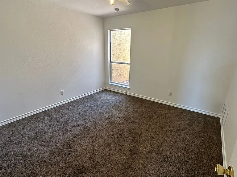 3503 Northpointe Dr — Photo 19