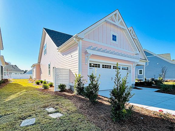 7th image of this home
