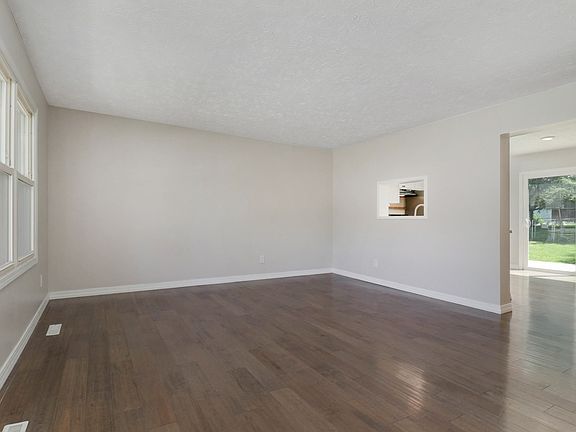 2nd image of 1407 Ridgeport Ave