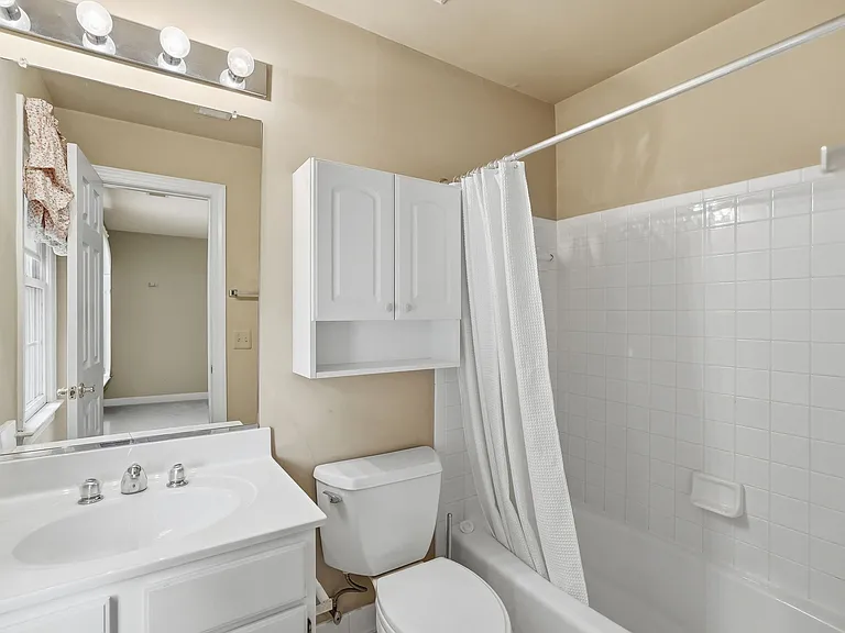 10417 Snow Point Dr — Photo 16