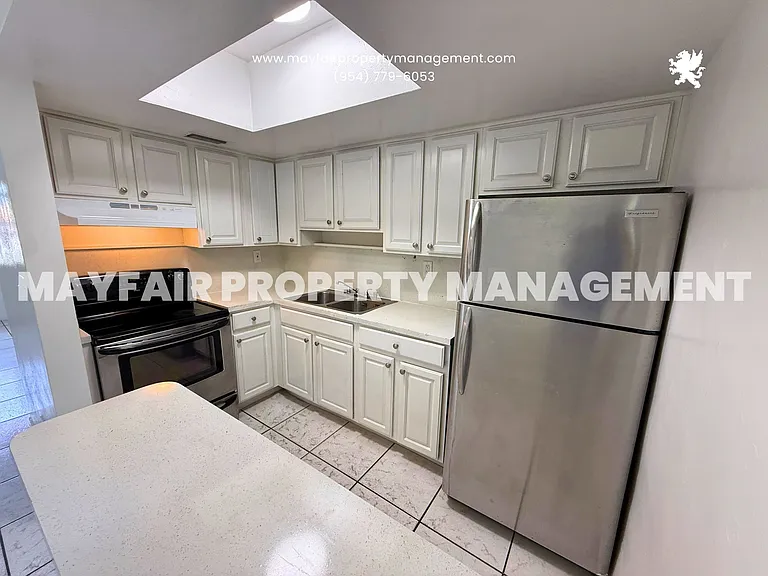 432 NW 42nd St #2 — Photo 3
