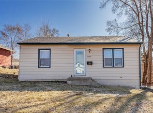 3009 4th St, Des Moines, IA 50313