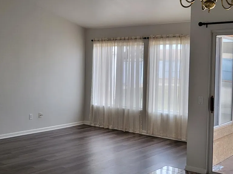 48 Avenida Descanso — Photo 7