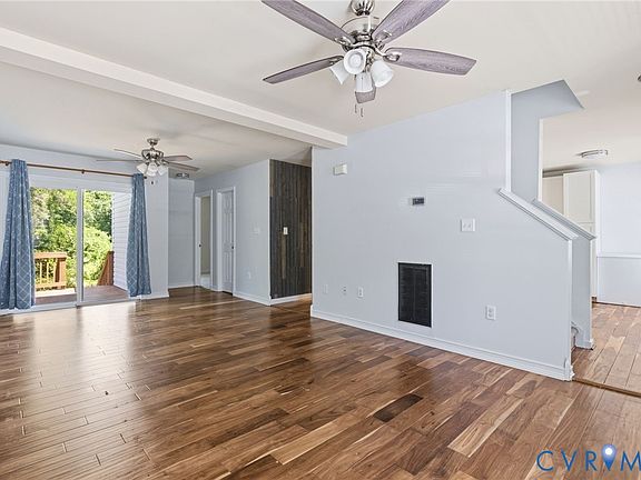 4th image of 1007 Arlington Rd